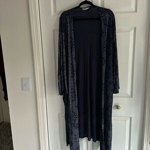 LUCKY BRAND Navy pattern summer weight long kimono. Worn twice!